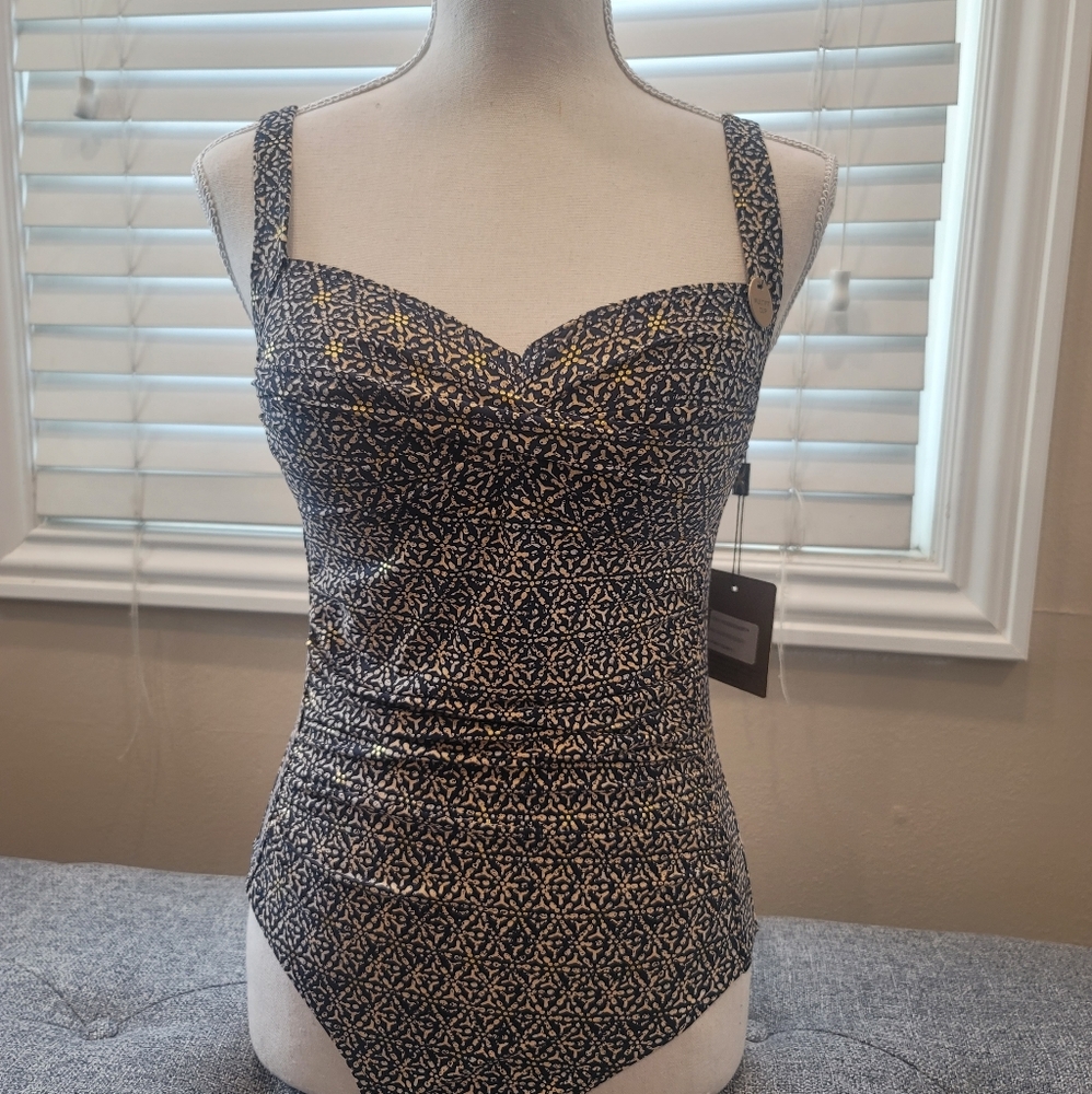 Nip Tuck multifit cup swimsuit